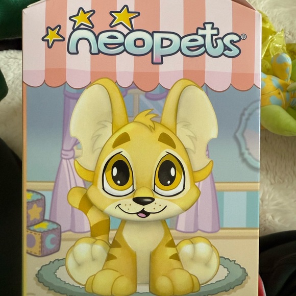 Neopets Series 2 Baby Blind Mystery Box Plushie - Cybunny - Picture 5 of 7